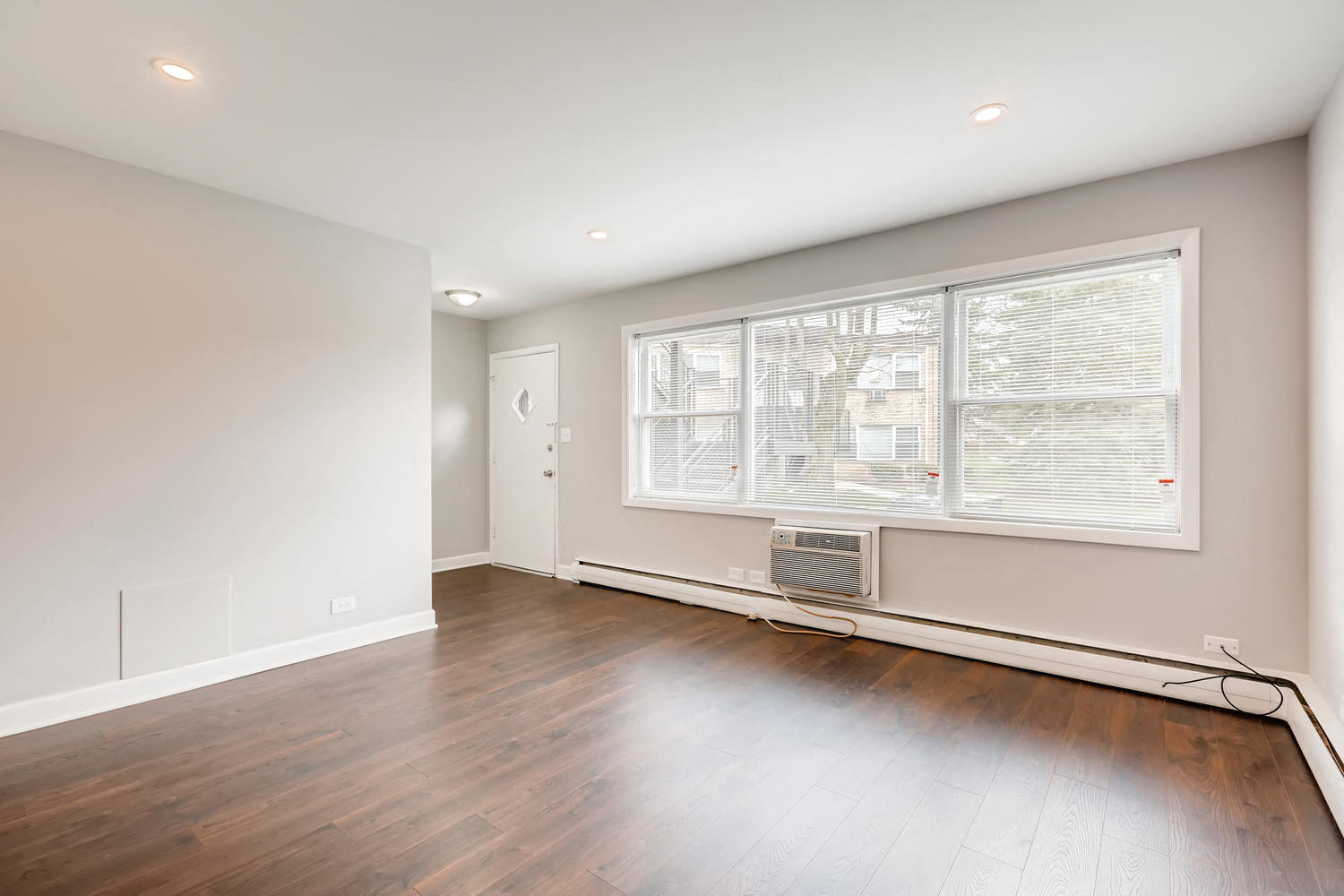 Hawthorne Apartments