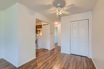 2344 John Smith Dr. 1-2 Beds Apartment for Rent - Photo Gallery 5