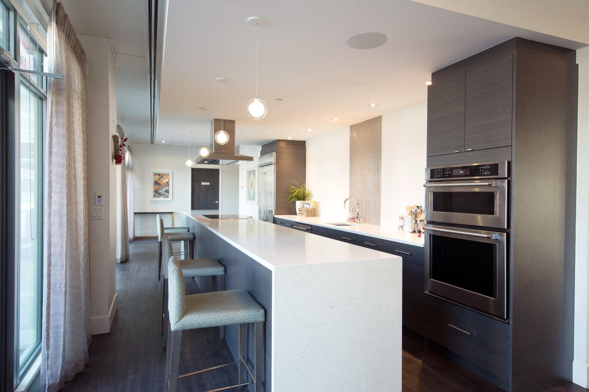 Demonstration Kitchen1 Versus Condo Rental Amenities