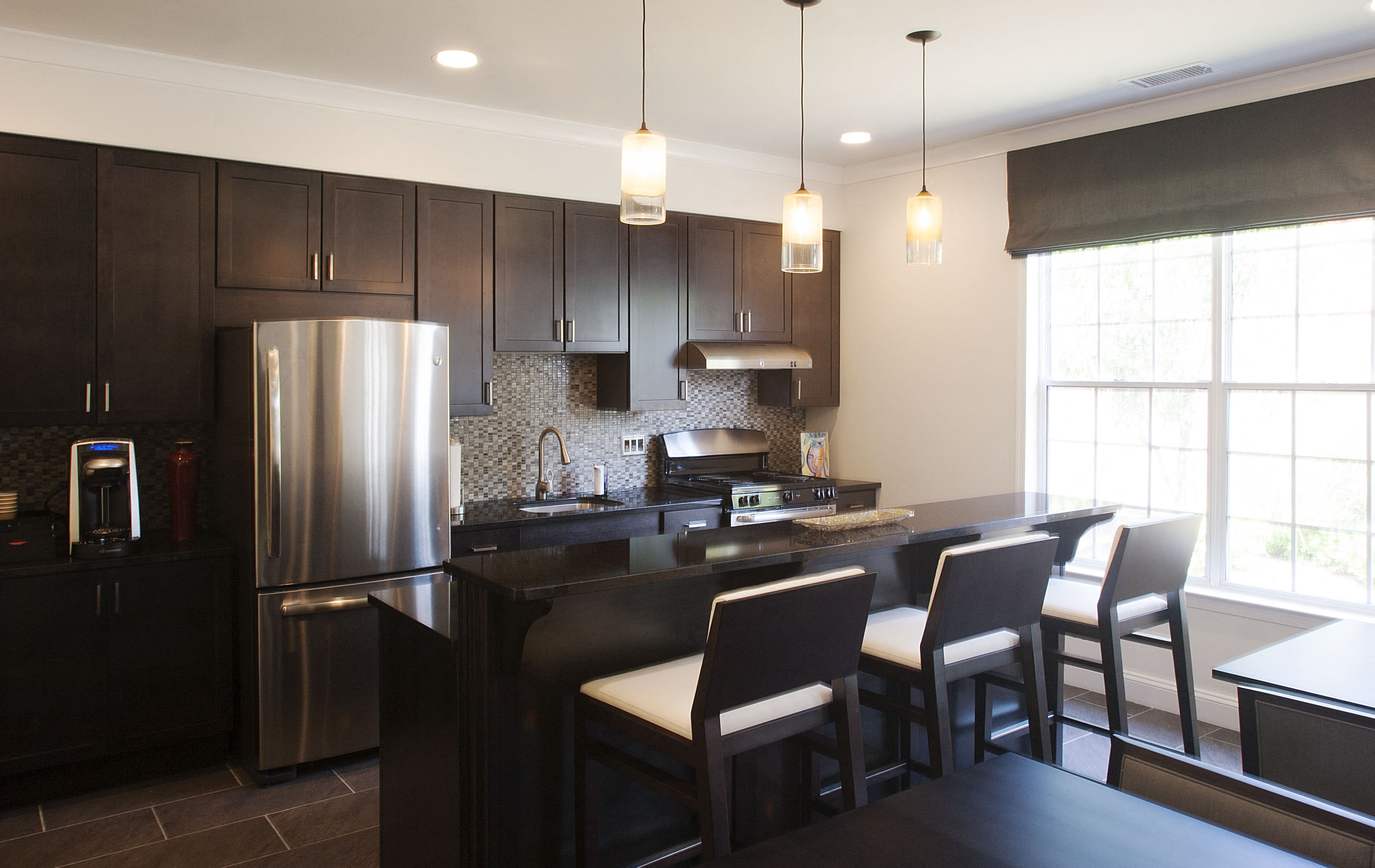 Carriage Pointe at Aquia Kitchen Area 3