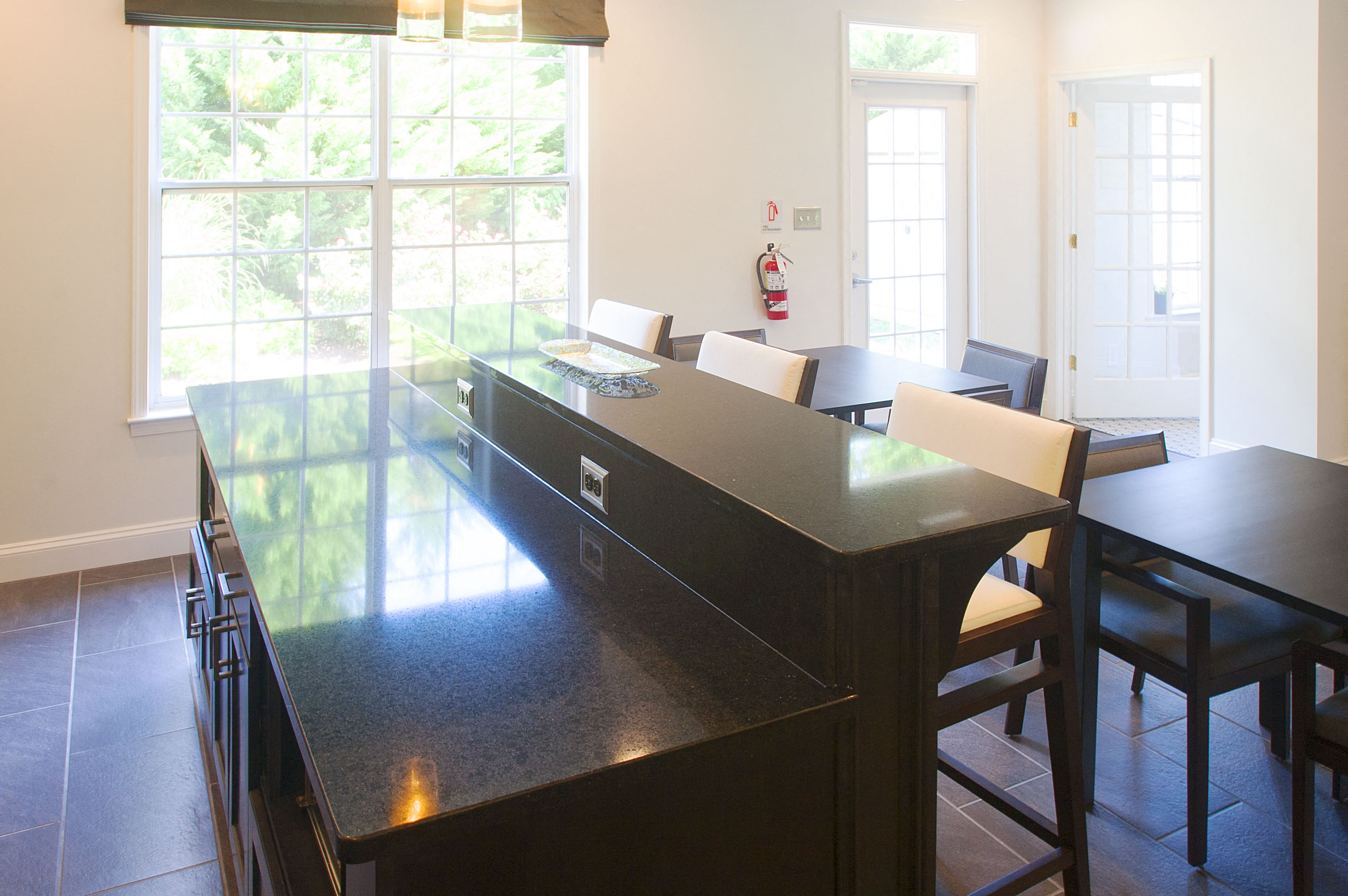 Carriage Pointe at Aquia Kitchen Area 4