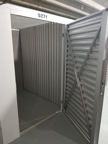 Oakton Park Apartments Storage 06