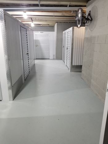 Oakton Park Apartments Storage 01