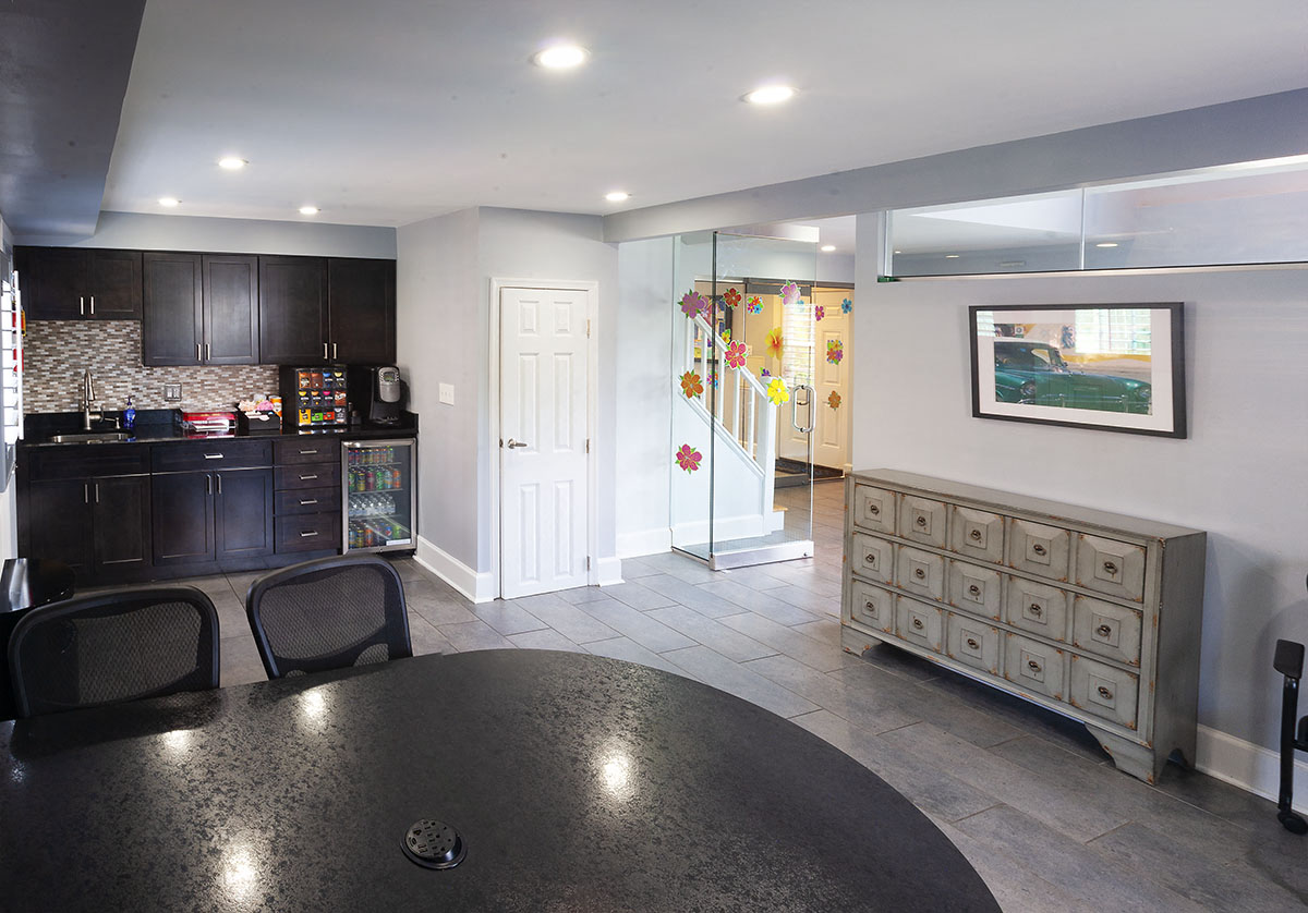 Kingsley Commons Townhouses Business Center