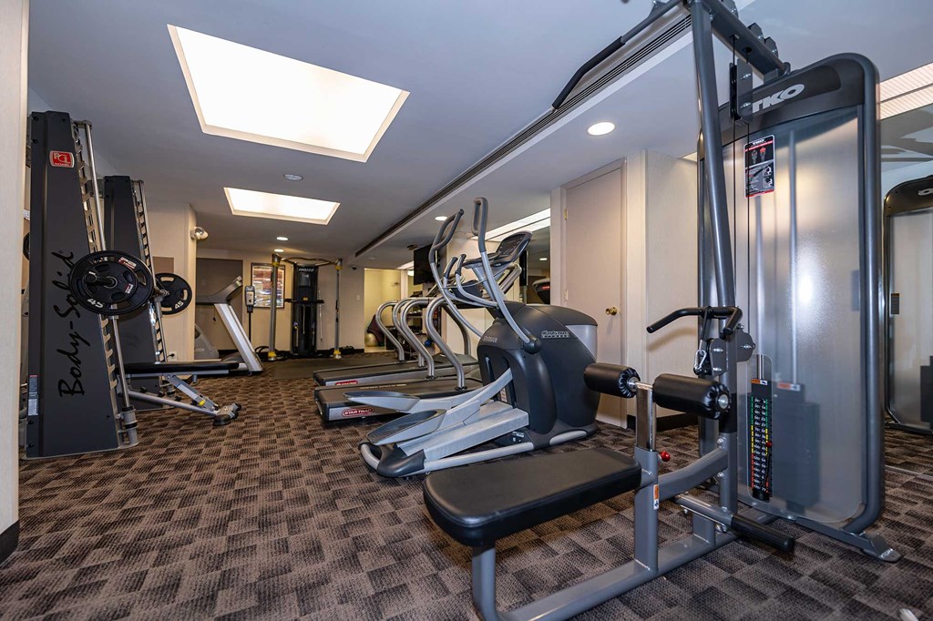 2112 New Hampshire Ave Fitness Center 03