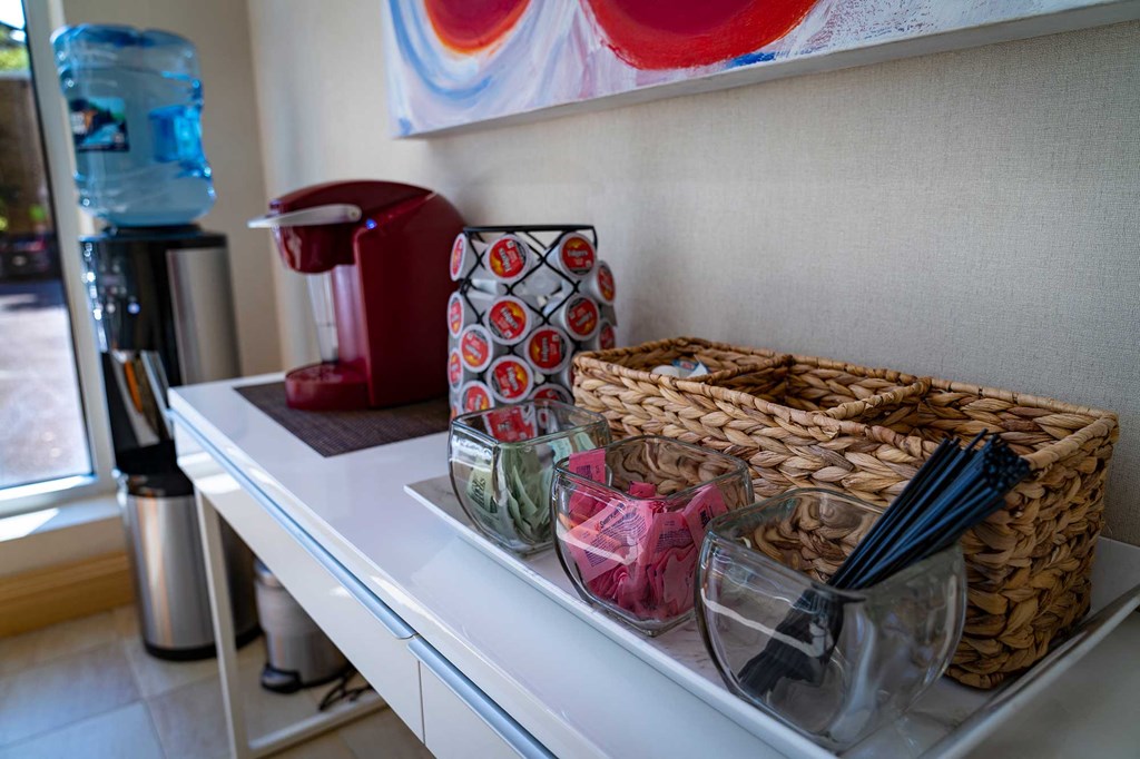 2112 New Hampshire Ave Apartments Lobby 03