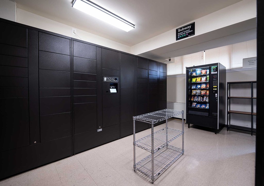 2112 New Hampshire Ave Apartments Package Room