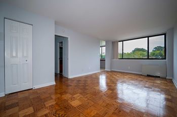 2112 New Hampshire Ave Studio