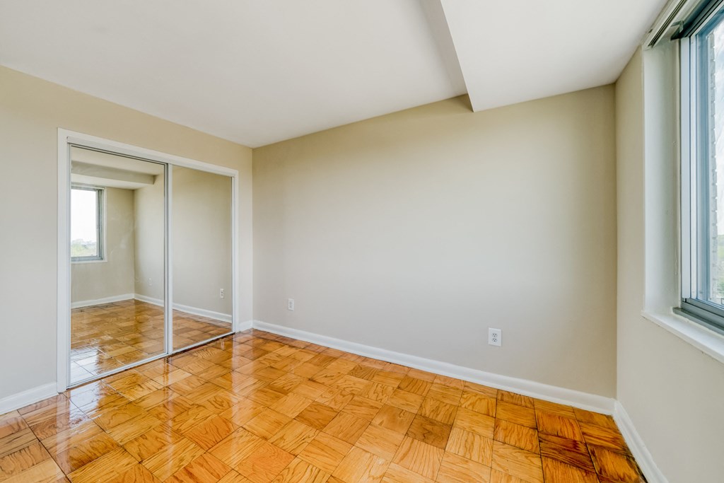 8600 Apartments Unit 22-06