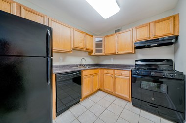 8600 16Th Street 1-3 Beds Apartment for Rent - Photo Gallery 3
