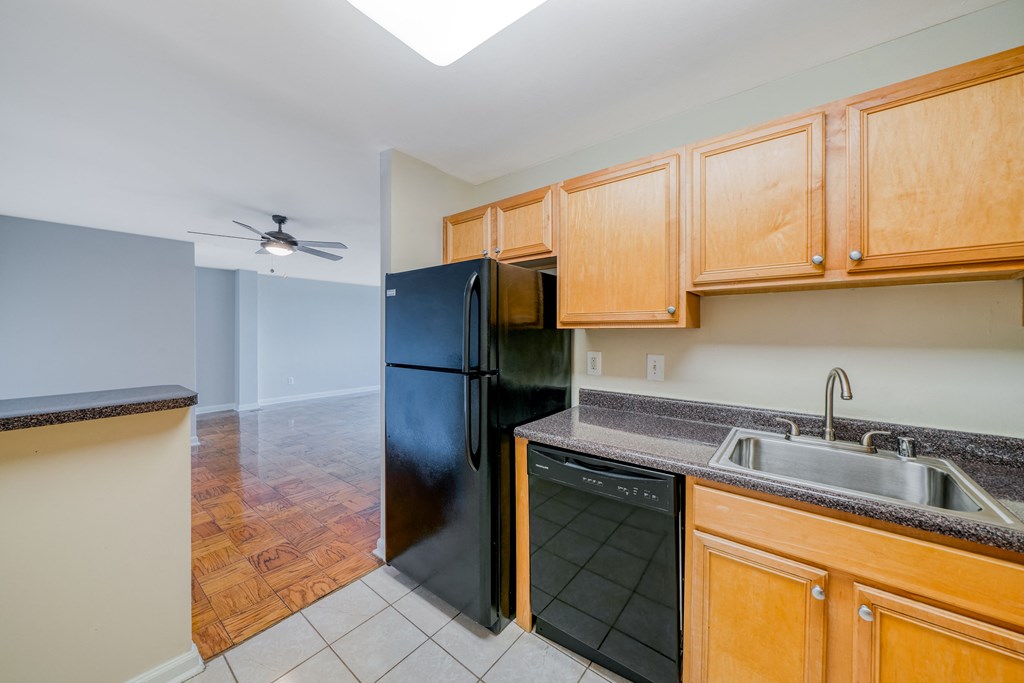 8600 Apartments Unit Kitchen 22-02