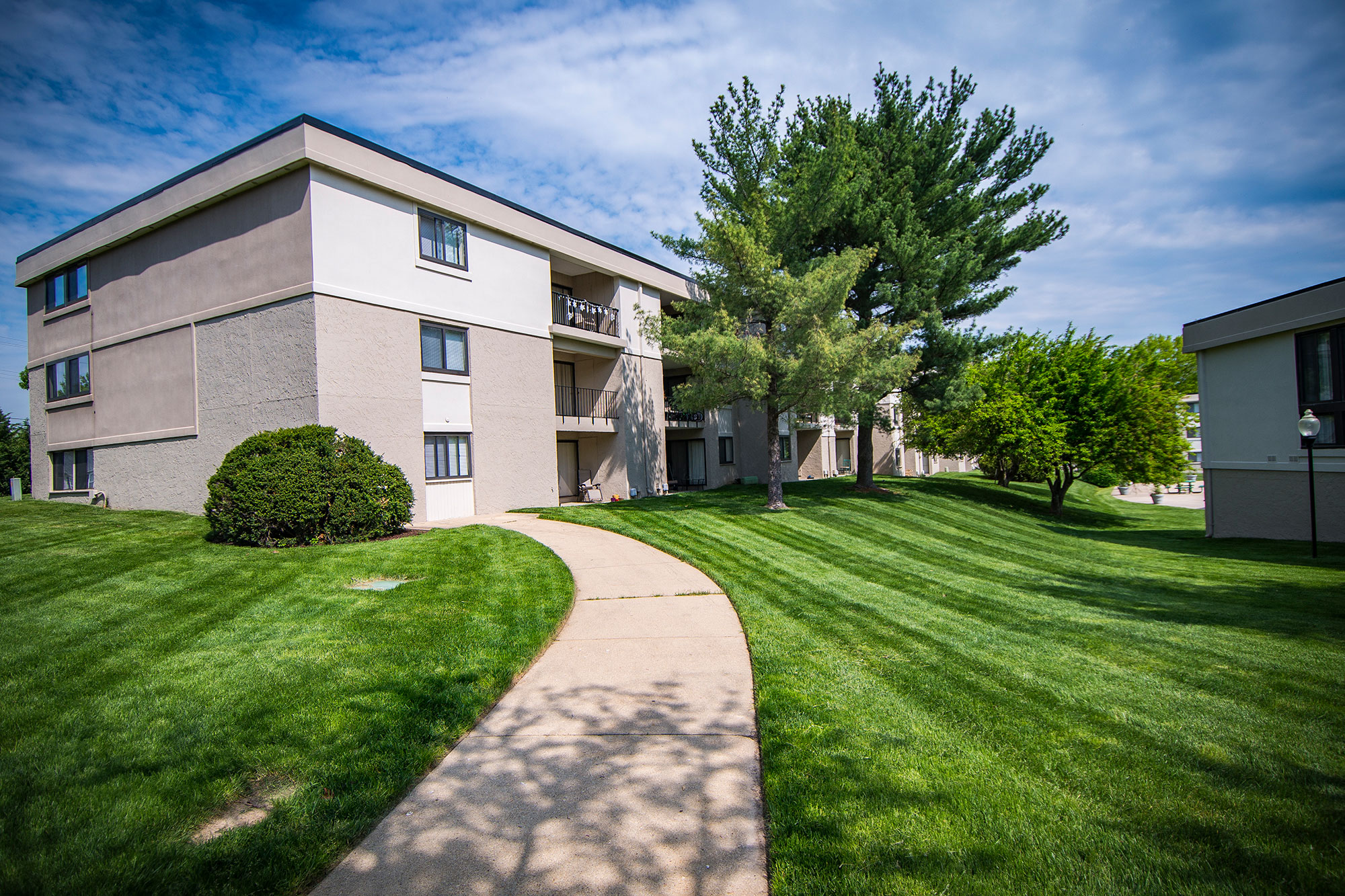 Ashley Apartments Manicured Grounds Photo