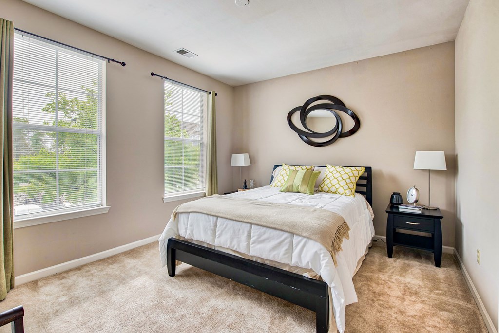 Bristol Village Apartments Bedroom 5