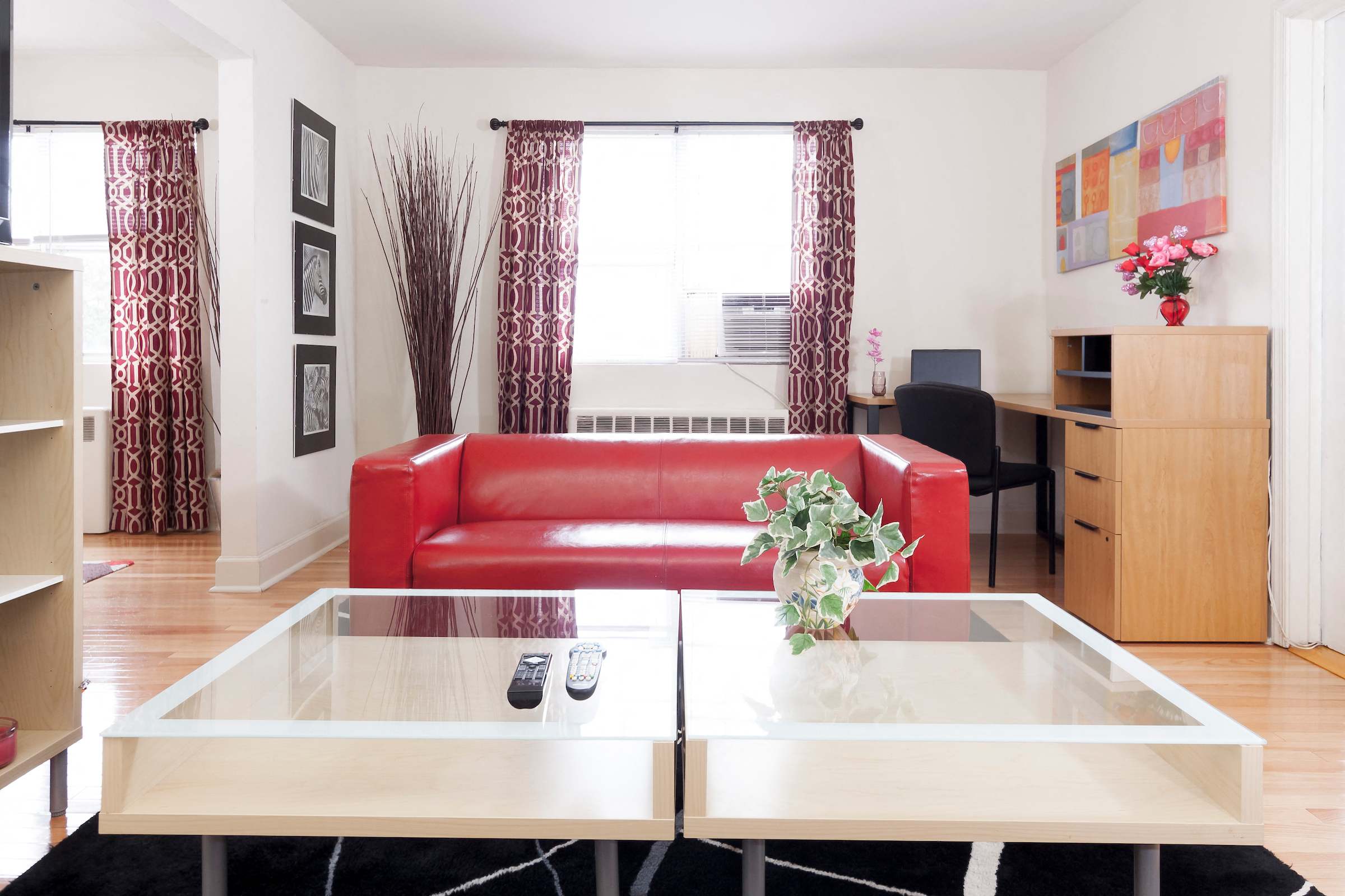 Oak Ridge Apartments Living Area 1