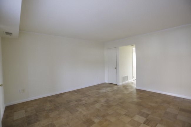 Unfurnished Bedroom at Normandy Hill Apartments, Alexandria, 22304
