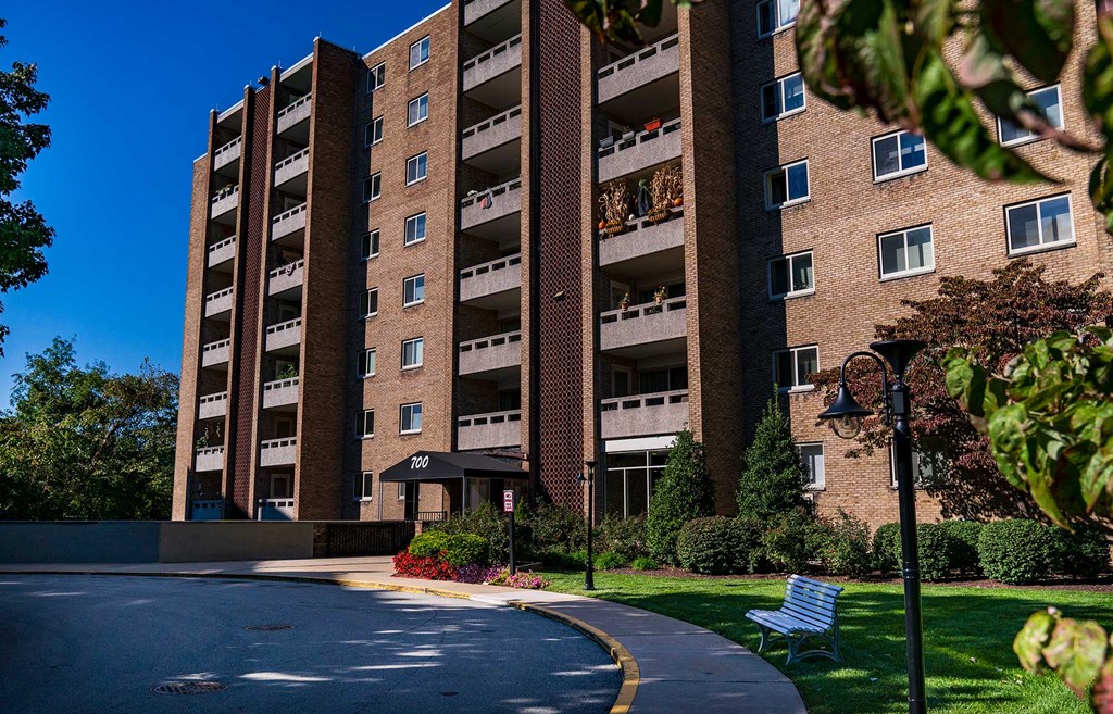 Laurel Village Apartments Building700-01