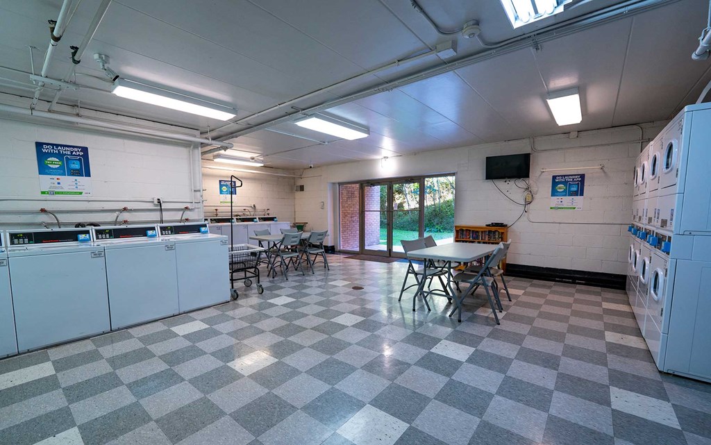 Laurel Village Apartments Laundry Room 001