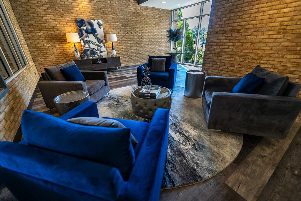 Laurel Village Apartments Lobby 027