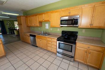 Laurel Village Apartments Community Room 02