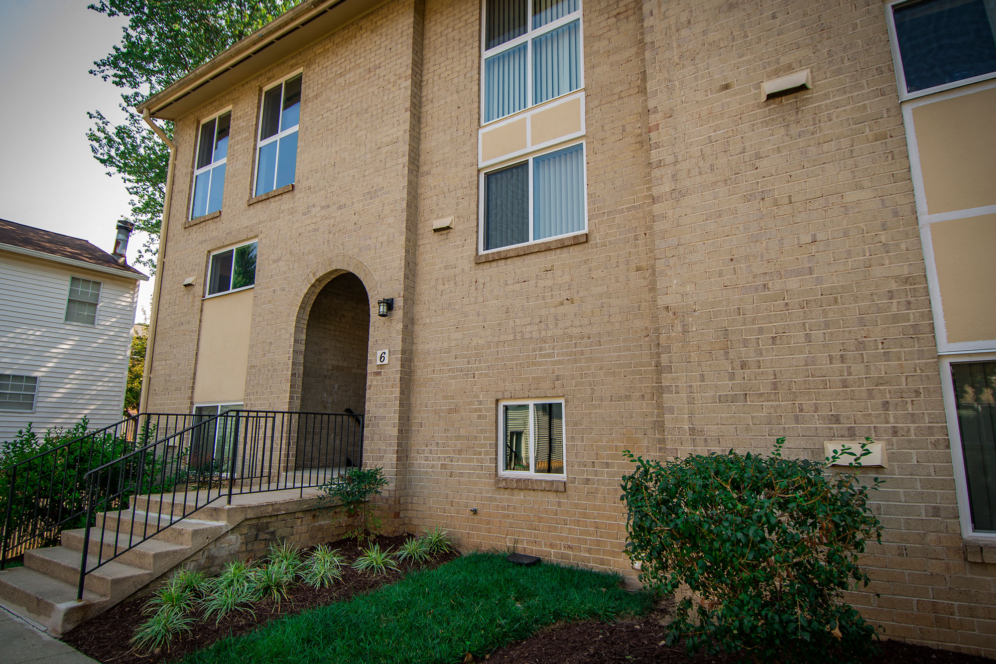 Maplewood Villas Apartments Building Exterior 11