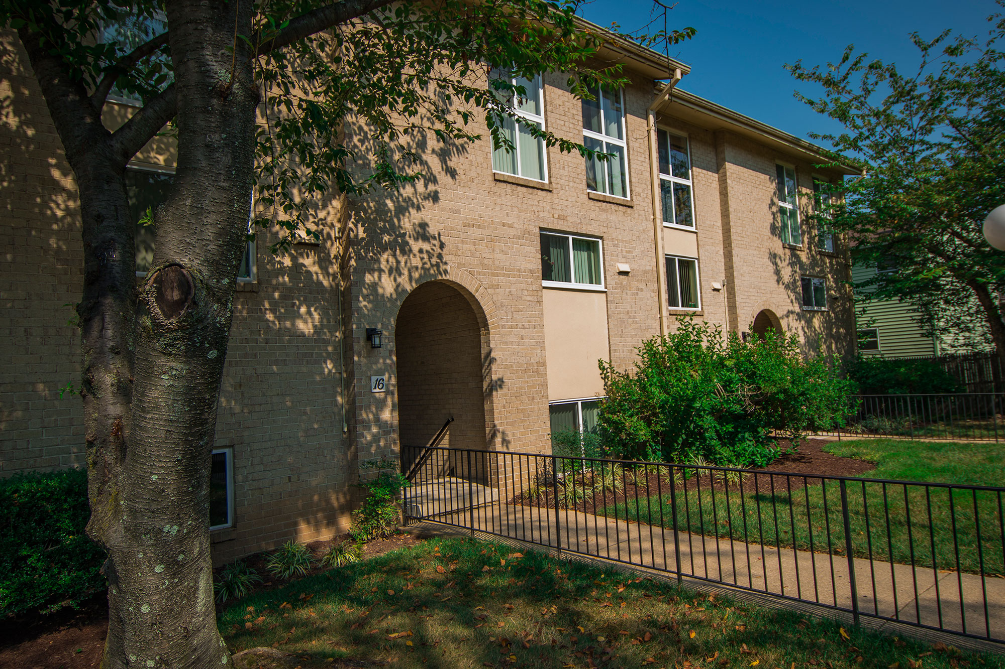 Maplewood Villas Apartments Building Exterior 20
