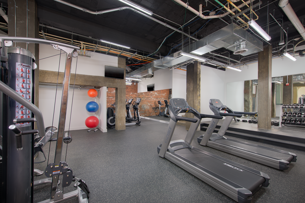 The Metropolitan Apartments Fitness Center