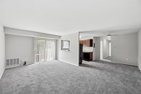 Glen Willow Apartments Living space view