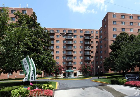 Building Exterior at Kensington House, Kensington Maryland