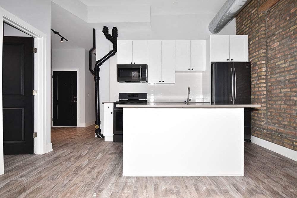 1572 North Milwaukee Apartments photo