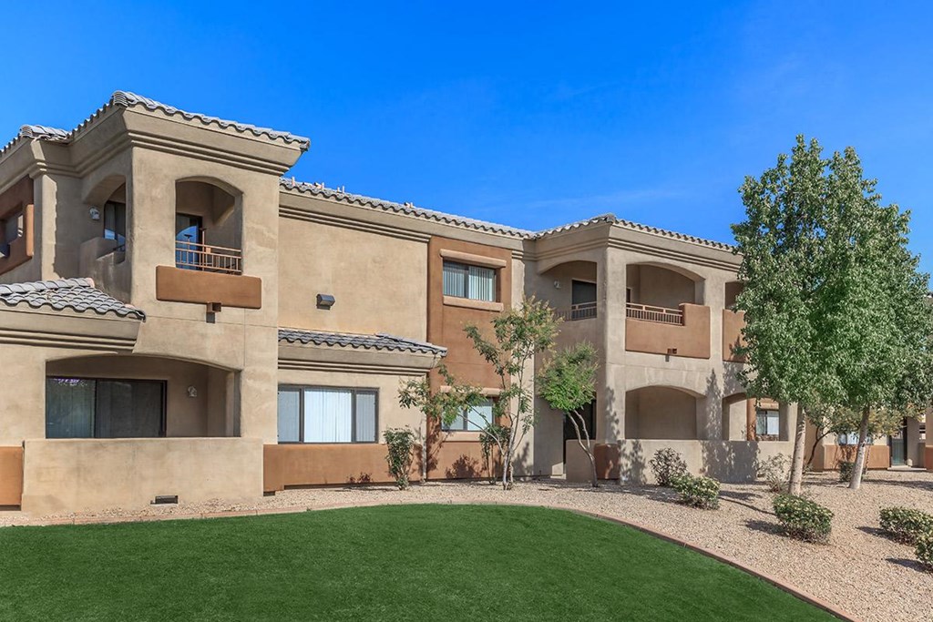Courtyard at Sereno Townhomes, Glendale, AZ