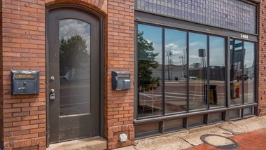 1400 Michigan Ave 3 Beds Apartment for Rent