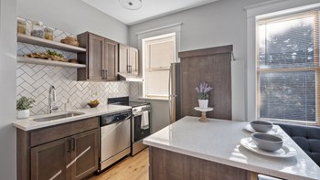 487 Prentis 1 Bed Apartment for Rent - Photo Gallery 4