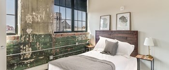 40 Hague St Studio-2 Beds Apartment for Rent - Photo Gallery 2