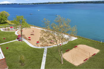 Beach with view of Detroit River - Photo Gallery 19