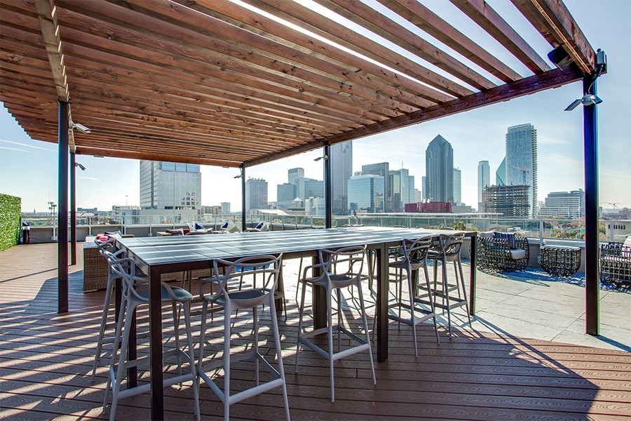Stella Apartments for Rent in Uptown Dallas - Rooftop