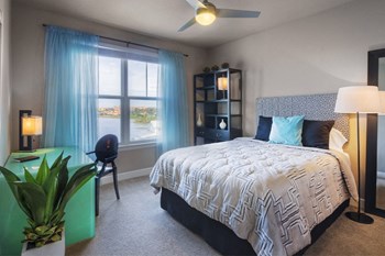 Big Sand Lake Apartments | Lake Vue | Orlando, FL | Bedroom - Photo Gallery 9
