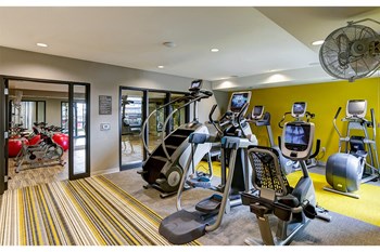 Apartments Near Downtown Minneapolis, MN | Junction Flats | Workout Equipment - Photo Gallery 28