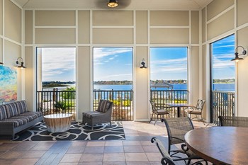 Lake Vue Clubhouse | Dr. Phillips Neighborhood | Orlando, FL - Photo Gallery 12