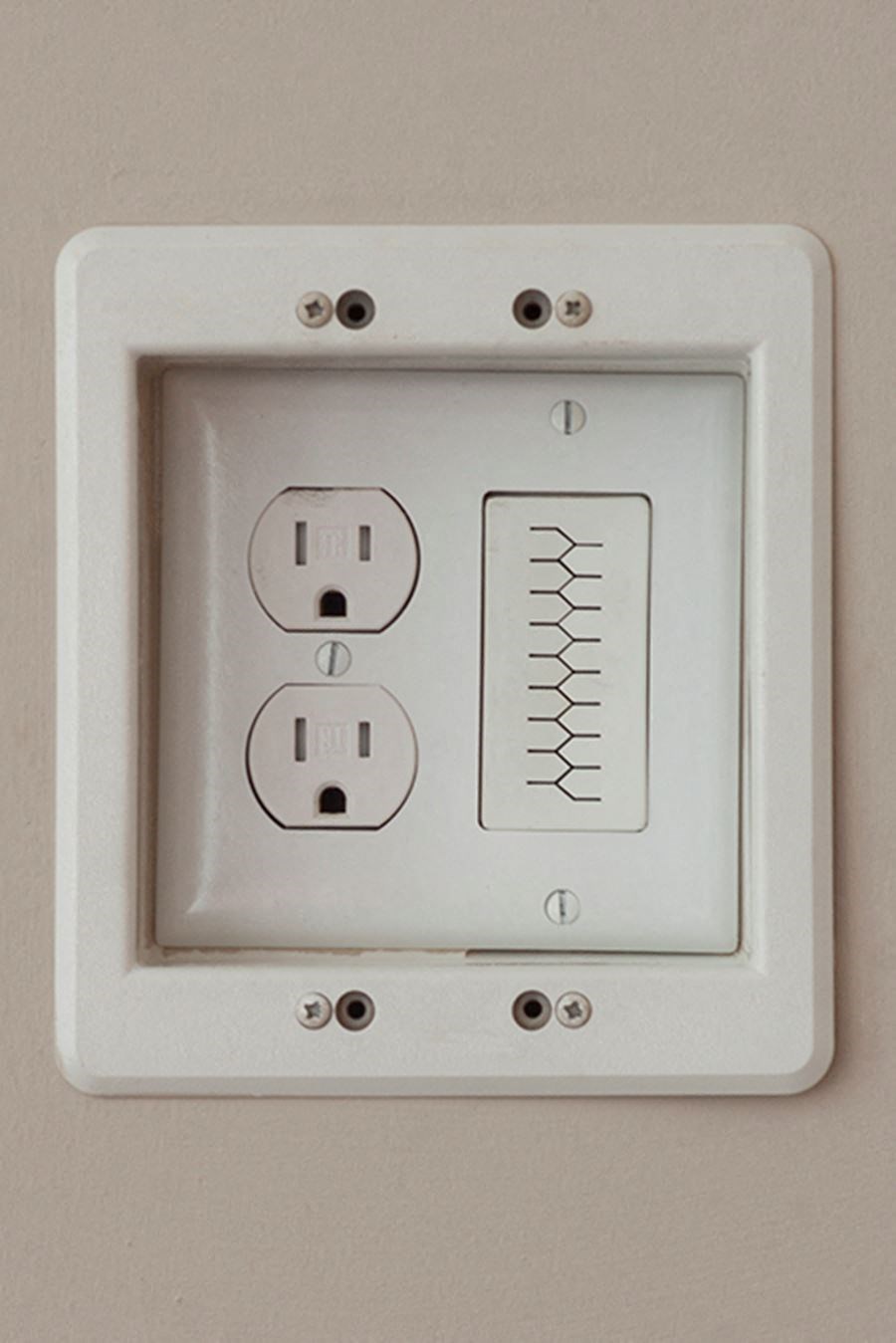 Marshall Park - Raleigh, NC - wall cable