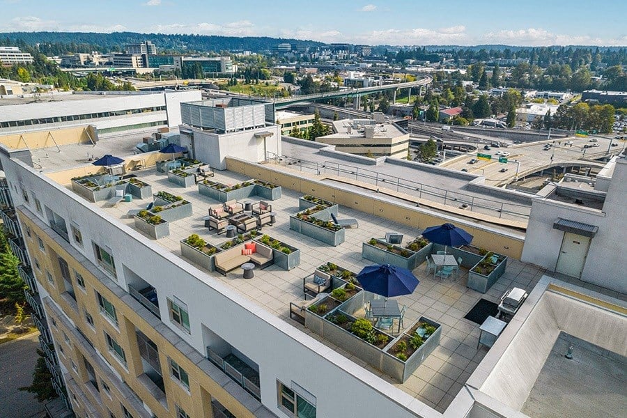 Rooftop Apartments in Bellevue WA near Microsoft - Metro 112 Apartments Downtown Building Exterior