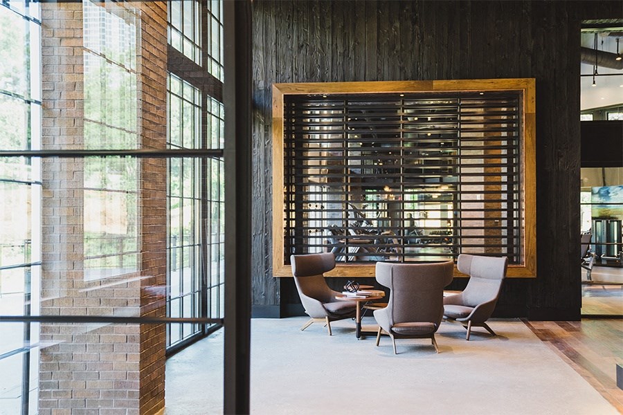 Apartments for rent in Atlanta, GA | Vinings Lofts and Apartments | lobby seating area