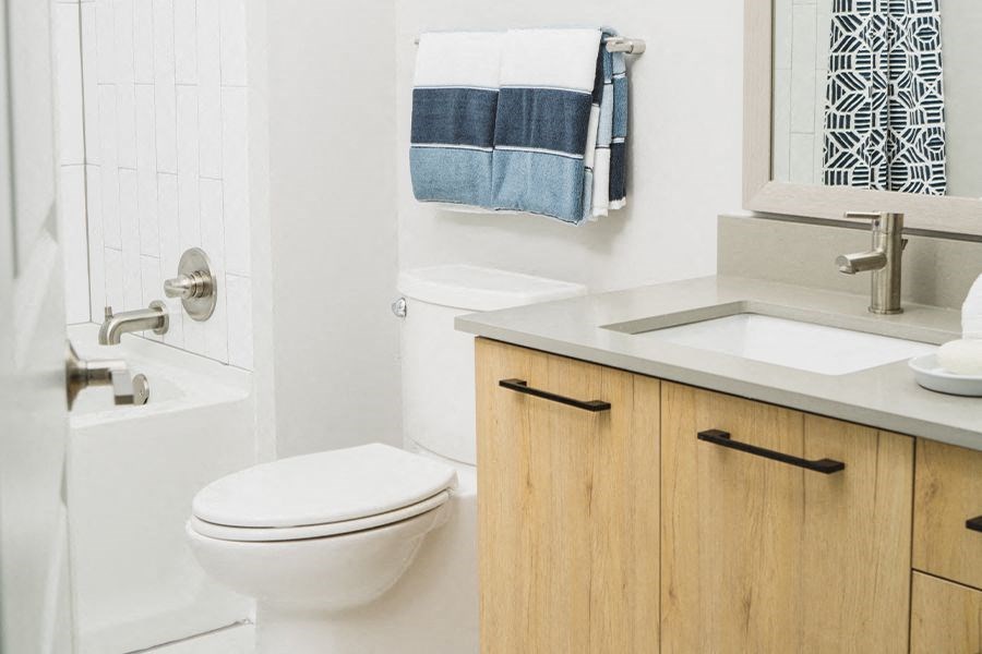 Atlanta, GA apartments | Vinings Lofts and Apartments | soaking tub