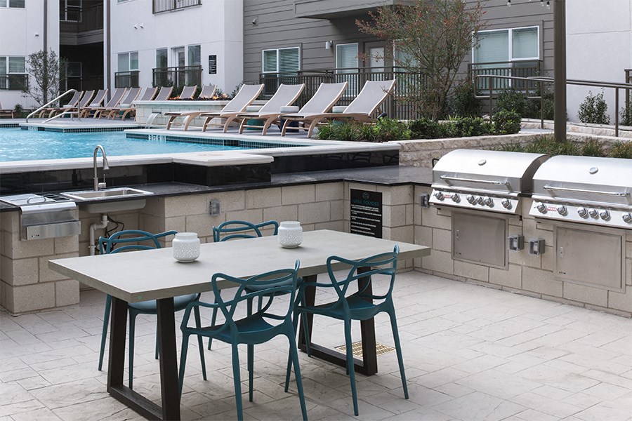 Dallas, TX Apartments for Rent in Knox-Henderson - Larq Henderson grilling station