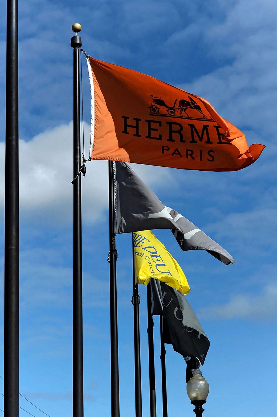 Minutes to the epicenter of premier shopping and dining