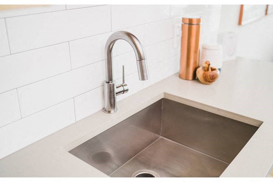 Atlanta, GA apartments | Vinings Lofts and Apartments | Modern Fixtures