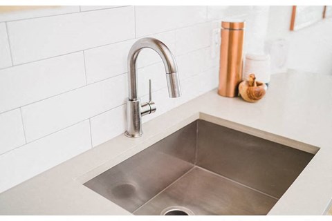 Atlanta, GA apartments | Vinings Lofts and Apartments | Modern Fixtures