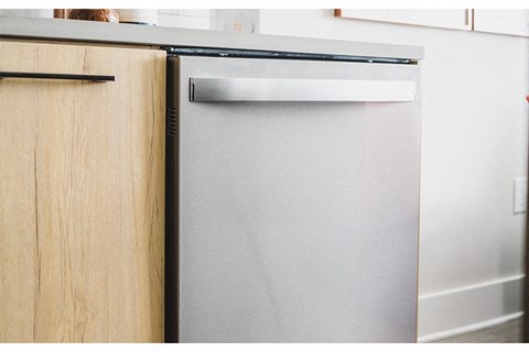 Atlanta, GA apartments | Vinings Lofts and Apartments | Stainless Steel Appliances