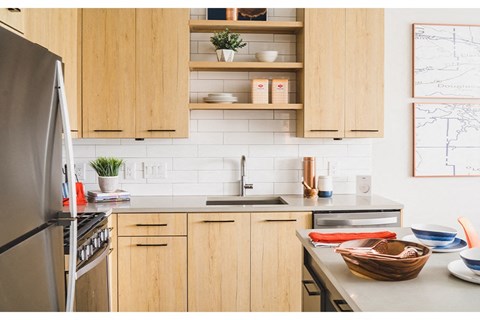 Atlanta, GA apartments | Vinings Lofts and Apartments | Subway Tile Backsplash