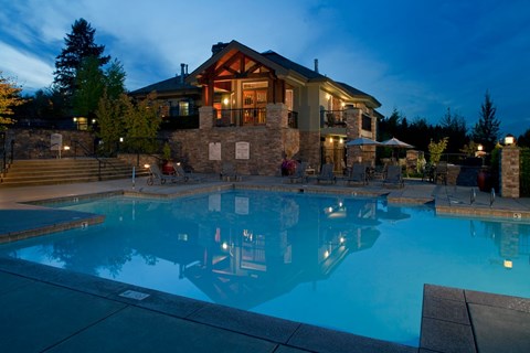 Sammamish WA rentals - Boulder Creek Swimming pool with lodge style clubhouse