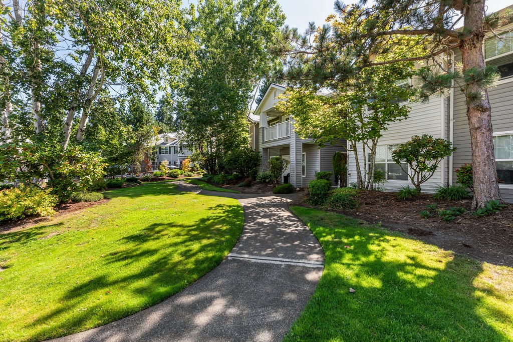 Bradley Park Apartments